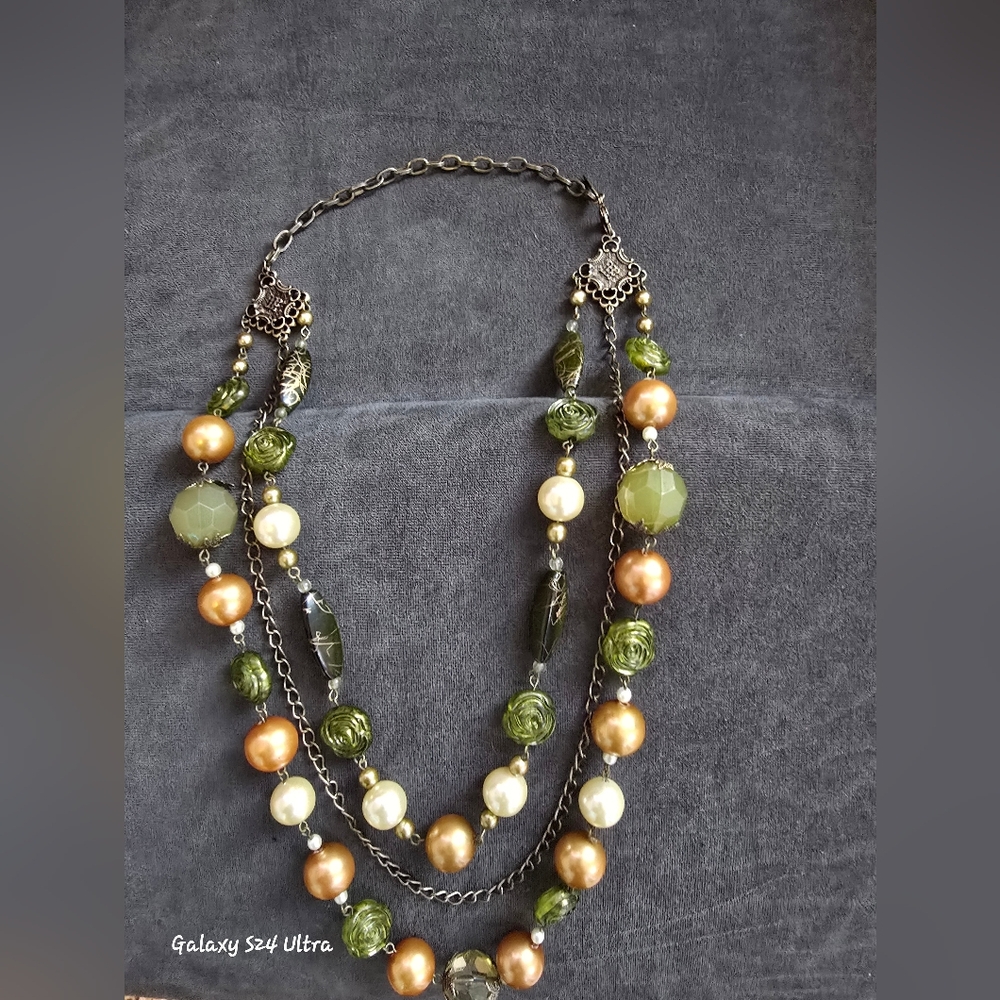 Elegant Multi-Color Beaded Necklace